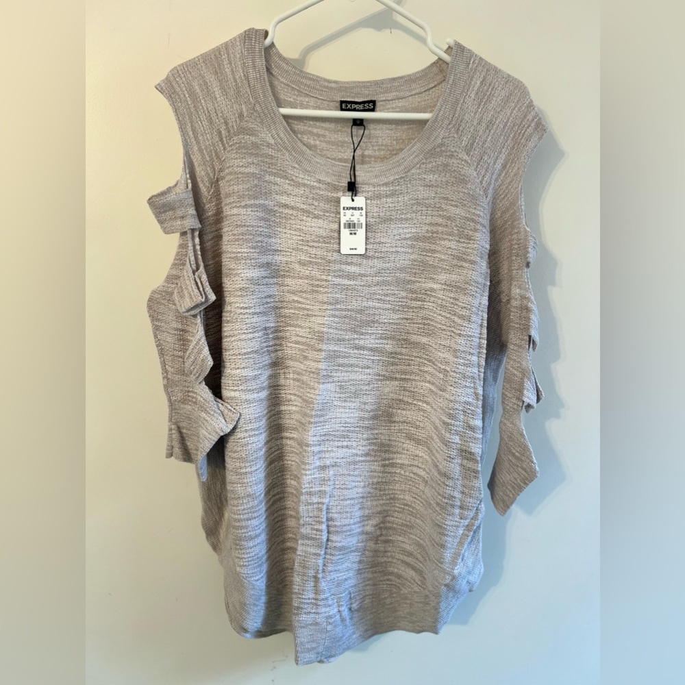 ⭐️BNWT ⭐️EXPRESS ⭐️WOMEN SIZE M